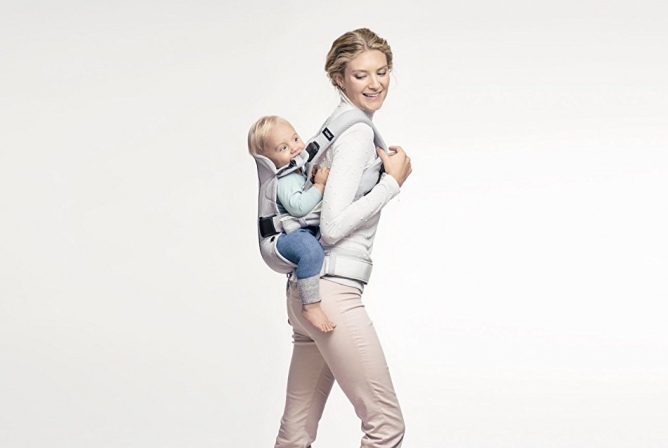 baby bjorn carrier on back age